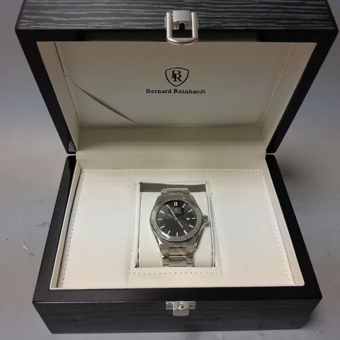 BERNARD REINHART WATCH FEATURING A BLACK DIAL