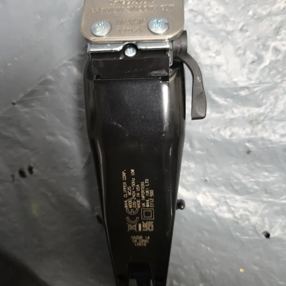 WAHL ELITE PRO HIGH PERFORMANCE HAIR CLIPPER – BOXED WITH ATTACHMENTS