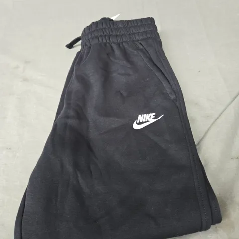 KIDS NIKE FLEECED TRACKSUIT BOTTOMS SIZE M