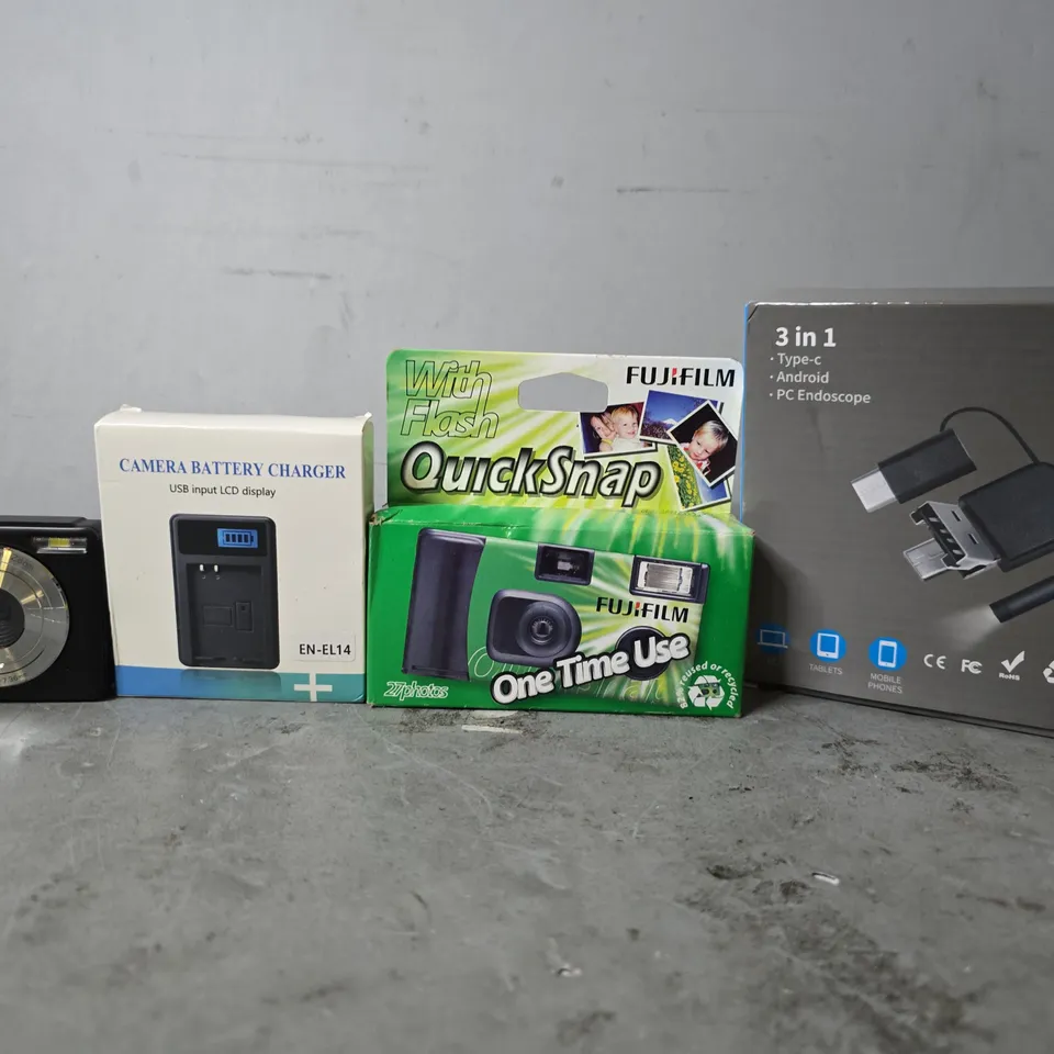APPROXIMATELY 12 ASSORTED ITEMS TO INCLUDE - QUICKSPAN CAMERA , CAMERA BATTERY CHARGER , 3 IN 1 CABLES ETC