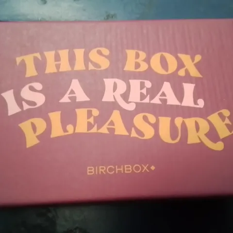 PALLET CONTAINING APPROXIMATELY 900 BIRCHBOX EMPTY PACKAGING BOXES