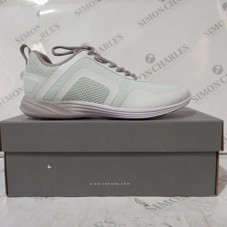 BOXED PAIR OF VIONIC JOJO TRAINERS IN WHITE/PALE GREEN SIZE 7