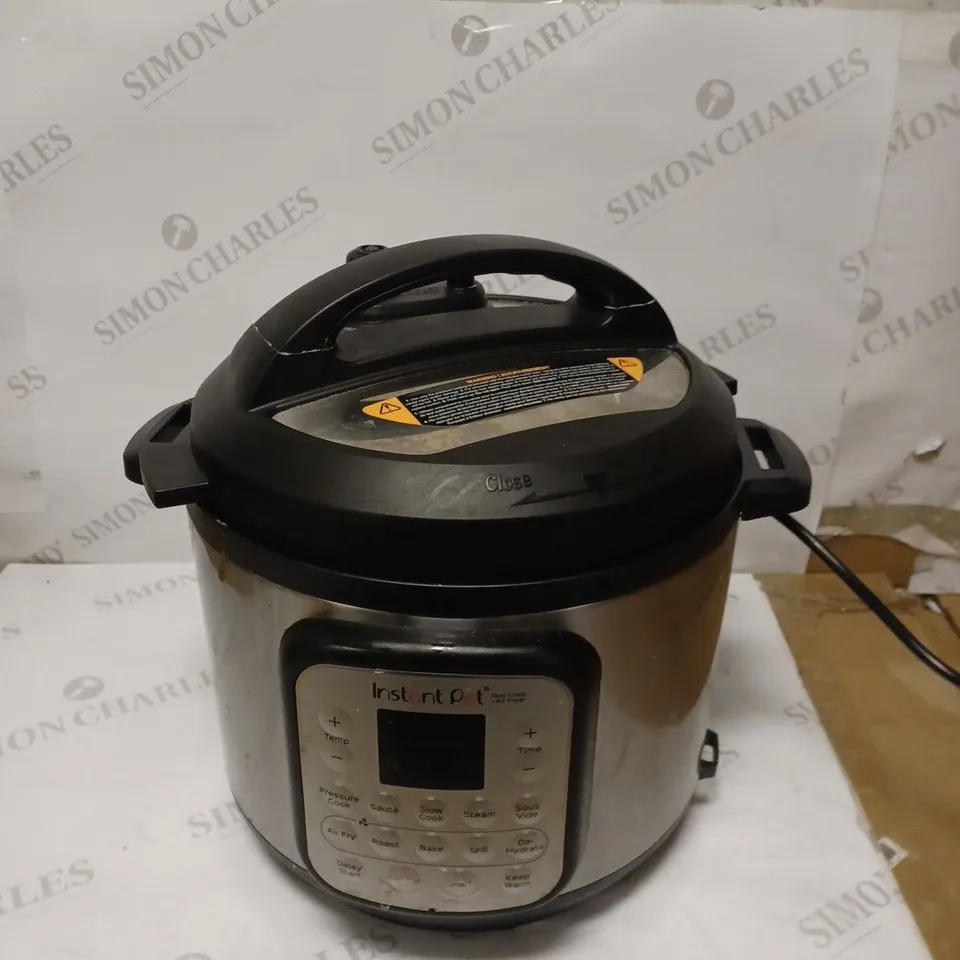 INSTANT POT DUO CRISP AIR FRYER MULTICOOKER