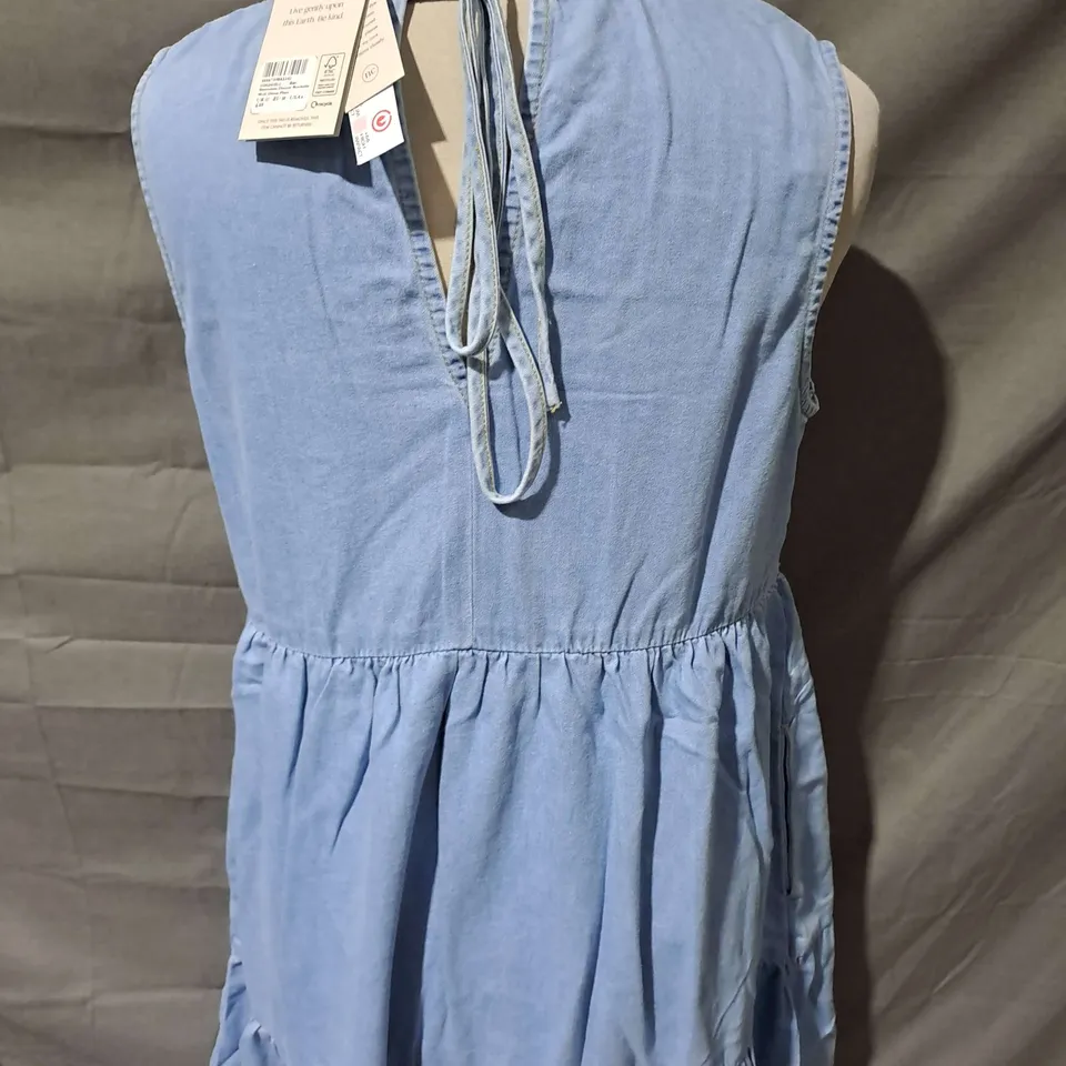 NOBODYS CHILD SLEEVELESS DENIM ROCHELLE MIDI DRESS IN BLUE - UK 10