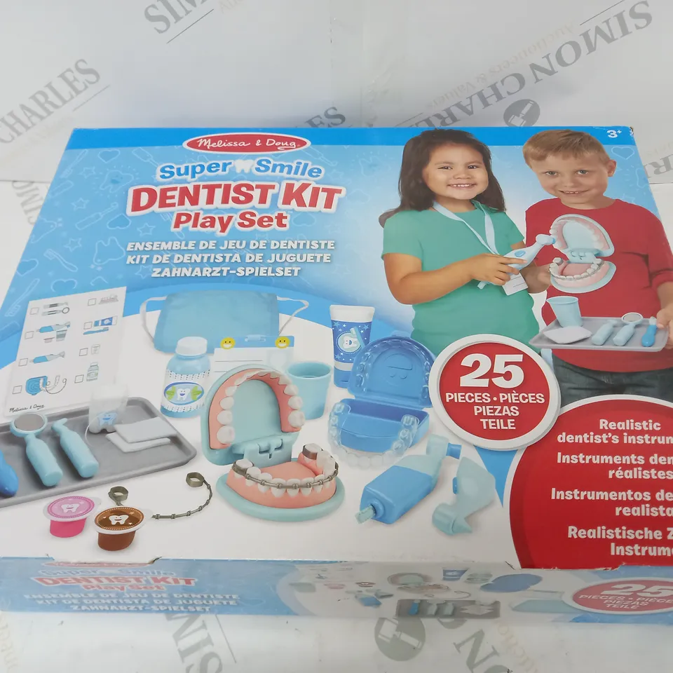 SUPER SMILE DENTIST PLAY SET RRP £34.99