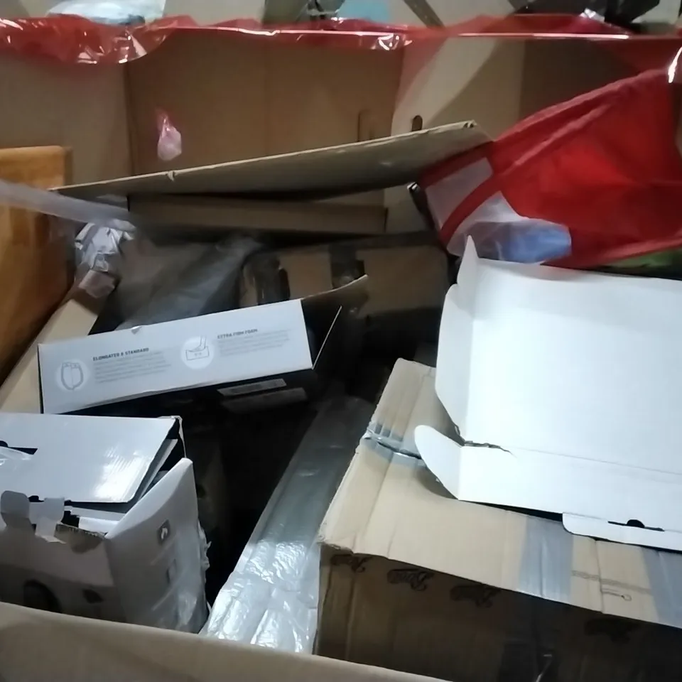 PALLET OF HOUSEHOLD ITEMS TO INCLUDE BADMINTON RACKET, TENTS,MOTOR CAR ENGINE TOY, TOILET SEAT AND OTHER ASSORTED ITEMS....