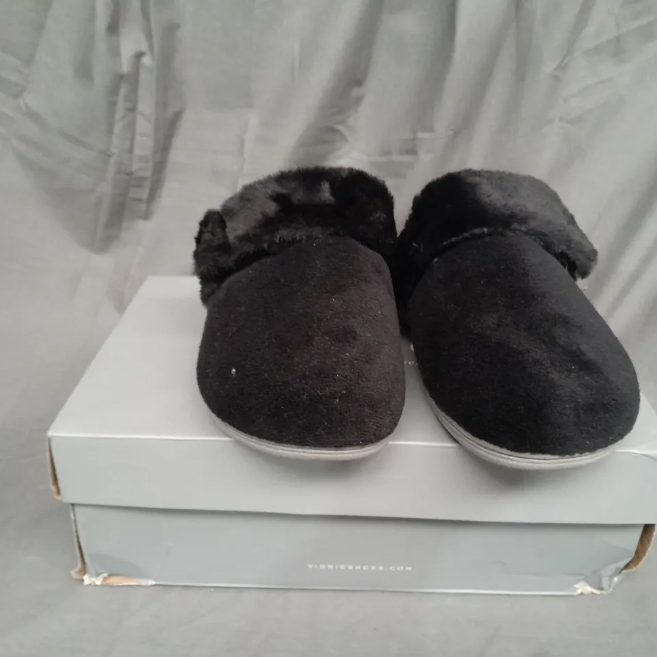 BOXED PAIR OF VIONIC MARIELLE SLIPPERS IN BLACK SIZE 3