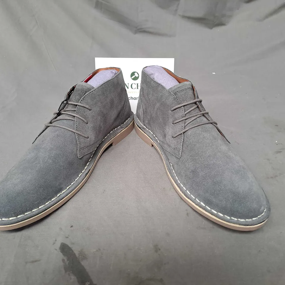 LAMBRETTA CHISWICK MENS SHOE IN GREY SIZE 7