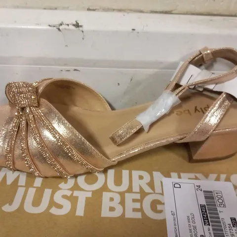 BOXED SIMPLYBE ROSE GOLD HEELS SIZE 9