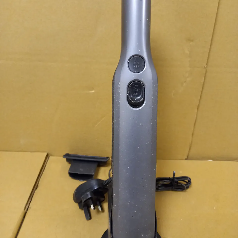 SHARK CORDLESS HANDHELD VACUUM CLEANER