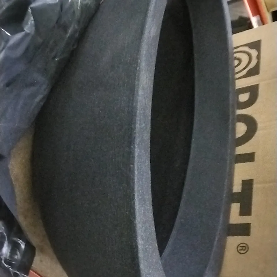 PLASTIC PLANT POT 