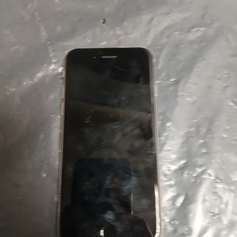 APPLE IPHONE – SILVER - MODEL A1688