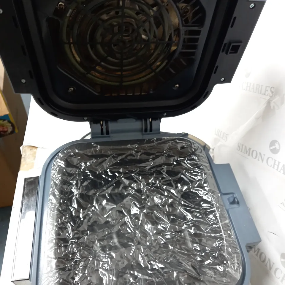 BOXED NINJA SPEEDI 10-IN-1 5.7L RAPID-COOKER & AIR FRYER ON400UK