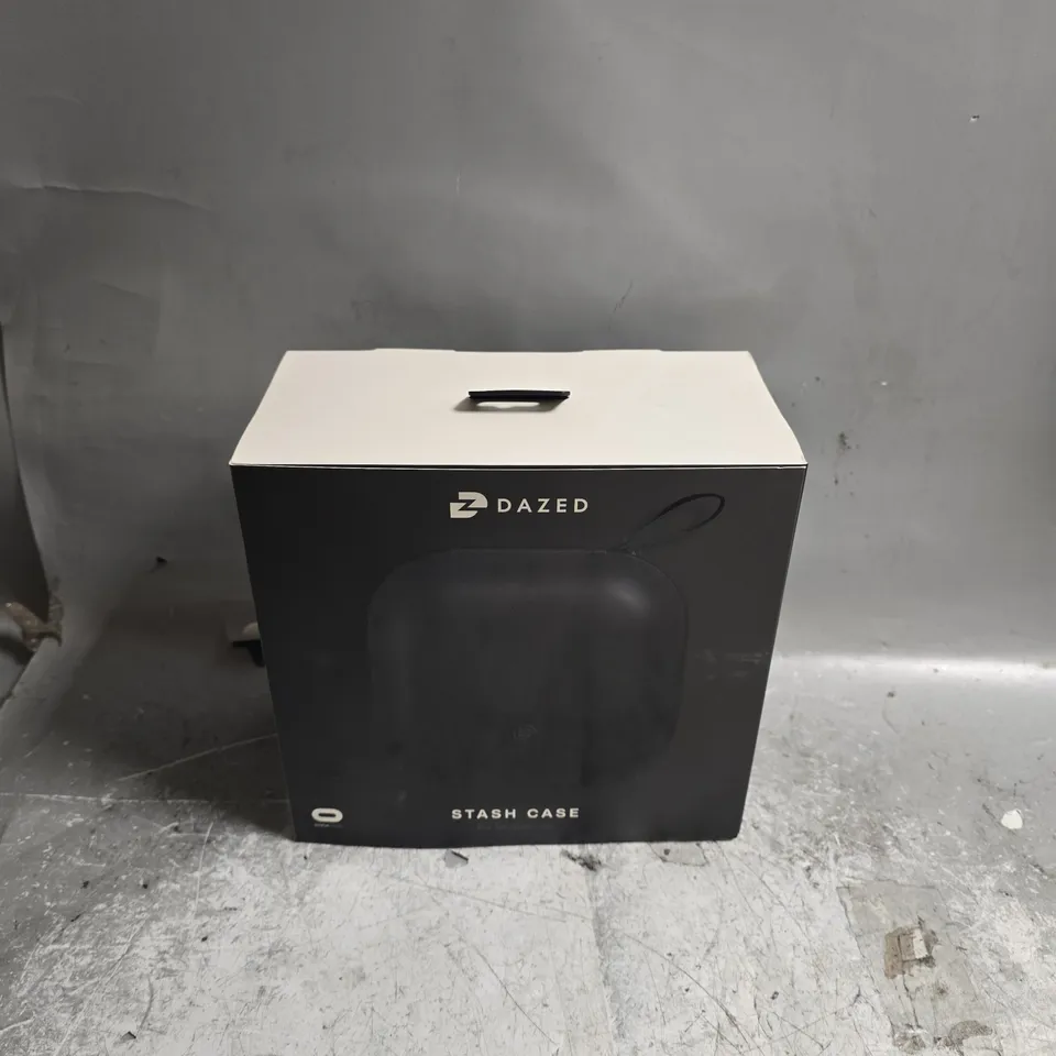 APPROXIMATELY 18 DAZED STASH CASES FOR OCULUS GO - COLLECTION ONLY
