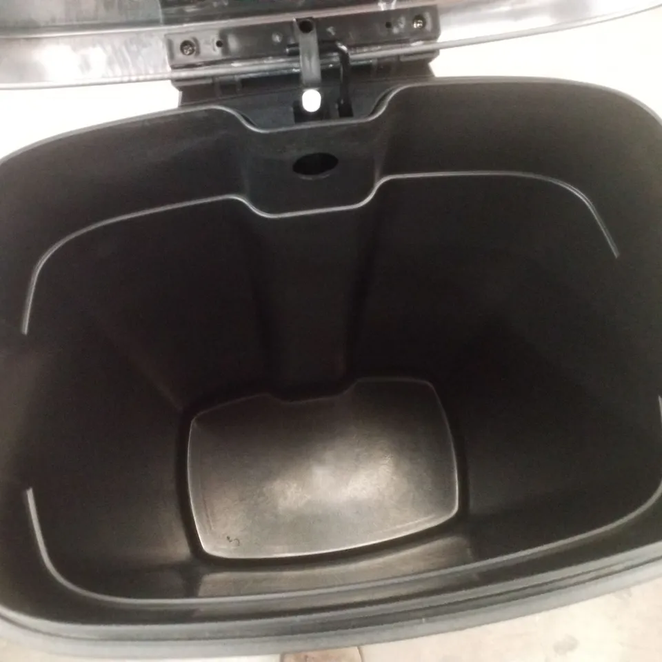 STEP OPEN STAINLESS STEEL PEDAL BIN