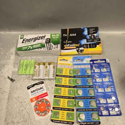 APPROXIMATELY 30 ASSORTED BATTERYS TO INCLUDE AA, AAA, BUTTON CELL ETC - COLLECTION ONLY 