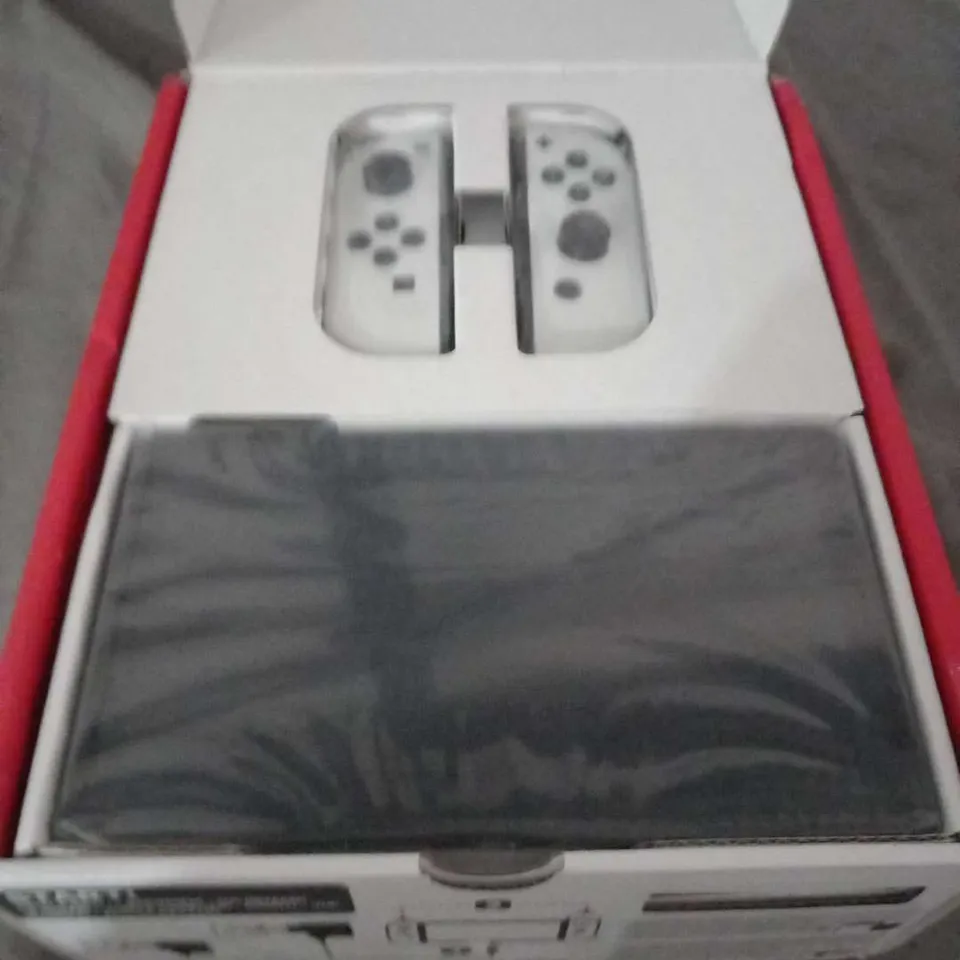 BOXED NINTENDO SWITCH OLED MODEL HAND HELD GAMES CONSOLE