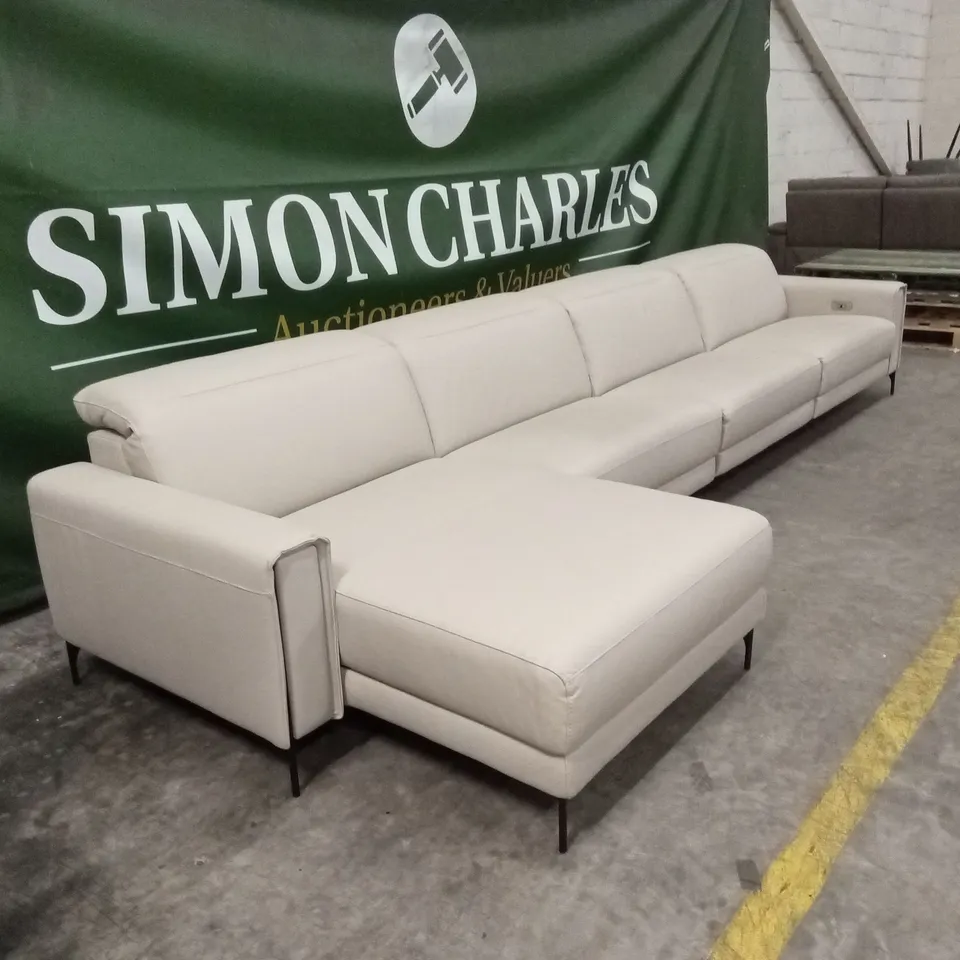 QUALITY DESIGNER ITALIAN MADE GARY LEATHER LARGE ELECTRIC RECLINER SOFA