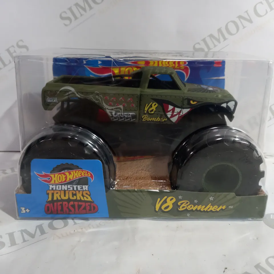 HOTWHEELS MONSTER TRUCKS OVERSIZED V8 BOMBER 