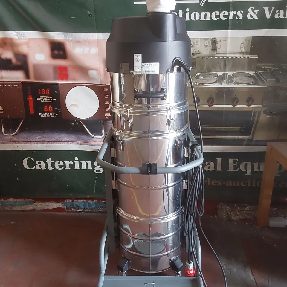 EX-DEMO KÄRCHER IVM 60/30 MZ22 S/N 20240 INDUSTRIAL VACUUM CLEANER