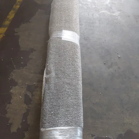 ROLL OF QUALITY GRIFFIN SMOKE FELT BACK CARPET - APPROXIMATELY 1.95 x 4m