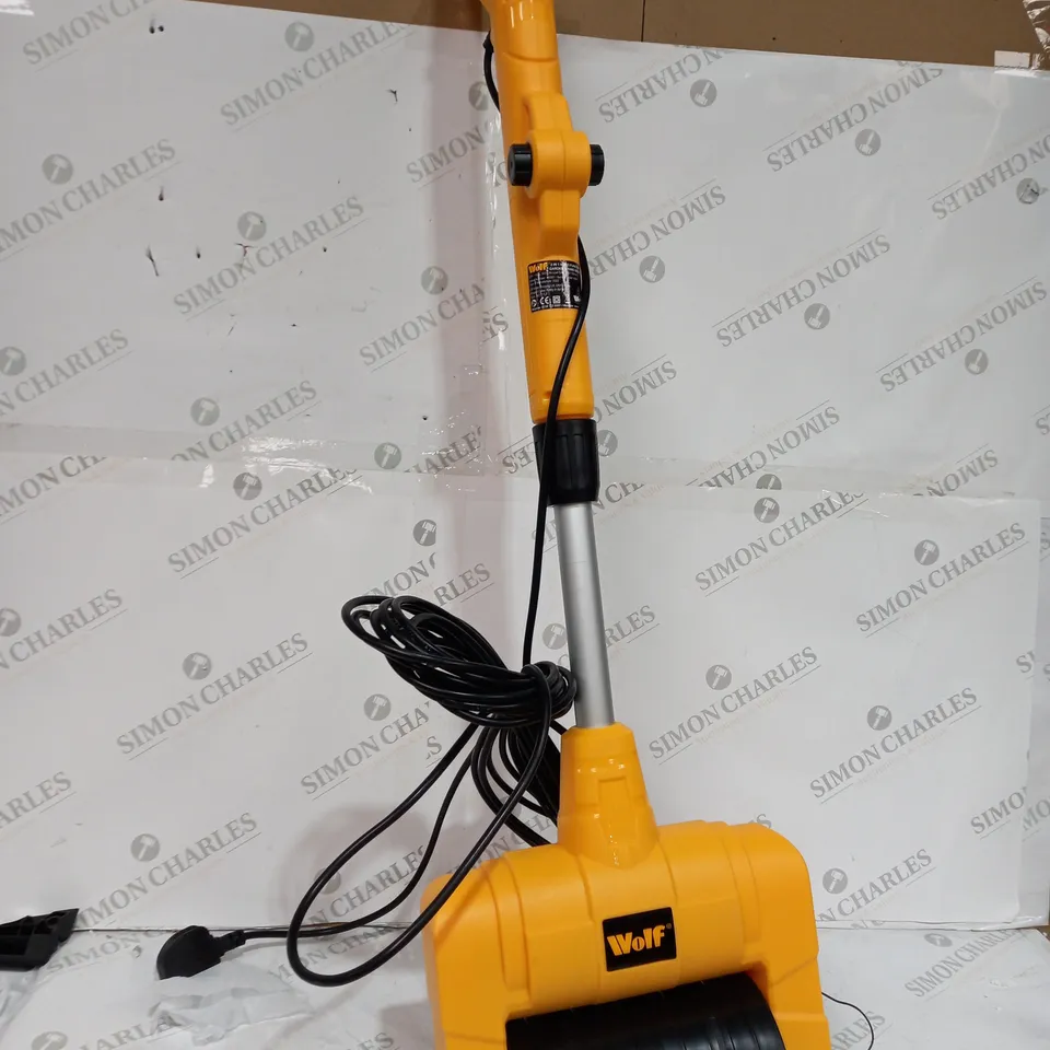 WOLF MULTI FUNCTION GARDEN AND YARD BRUSH - COLLECTION ONLY