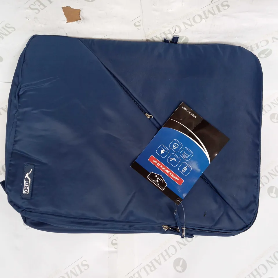 LUGG BACKPACK - NAVY / SIZE: H40, W30, D20CM