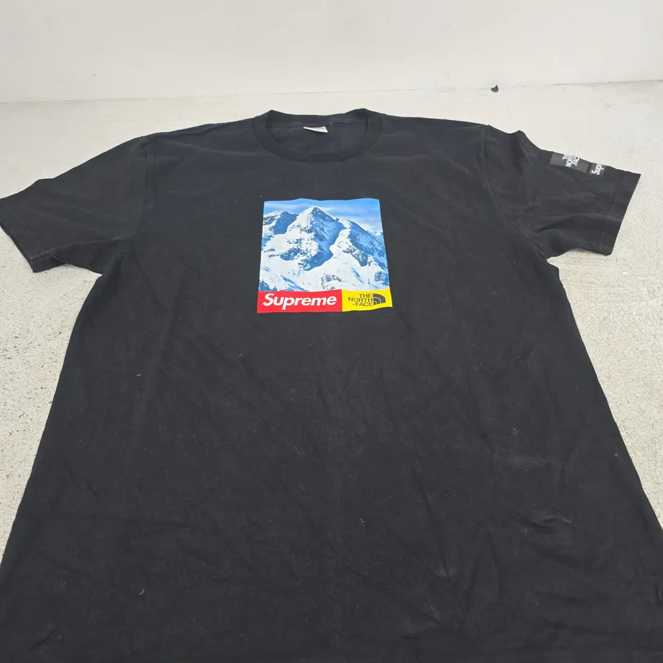 SUPREME X THE NORTH FACE BLACK T-SHIRT – SIZE L