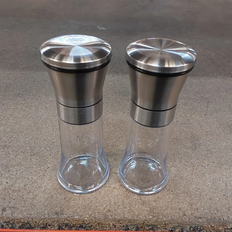 BOXED CHROME SALT AND PEPPER MILLS (1 BOX)