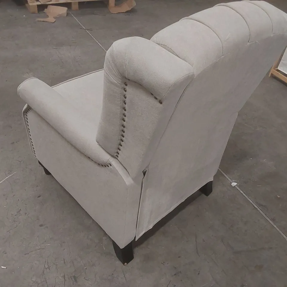 76CM WIDE CLASSIC PUSH BACK RECLINER WITH TUFTED BACK AND RIVETS