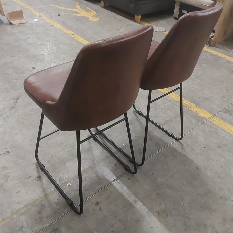 PAIR OF GENUINE LEATHER BUTTON-TUFTED SEAT | BLACK METAL BASE WITH FOOTREST | 66CM KITCHEN COUNTER HEIGHT BAR CHAIRS