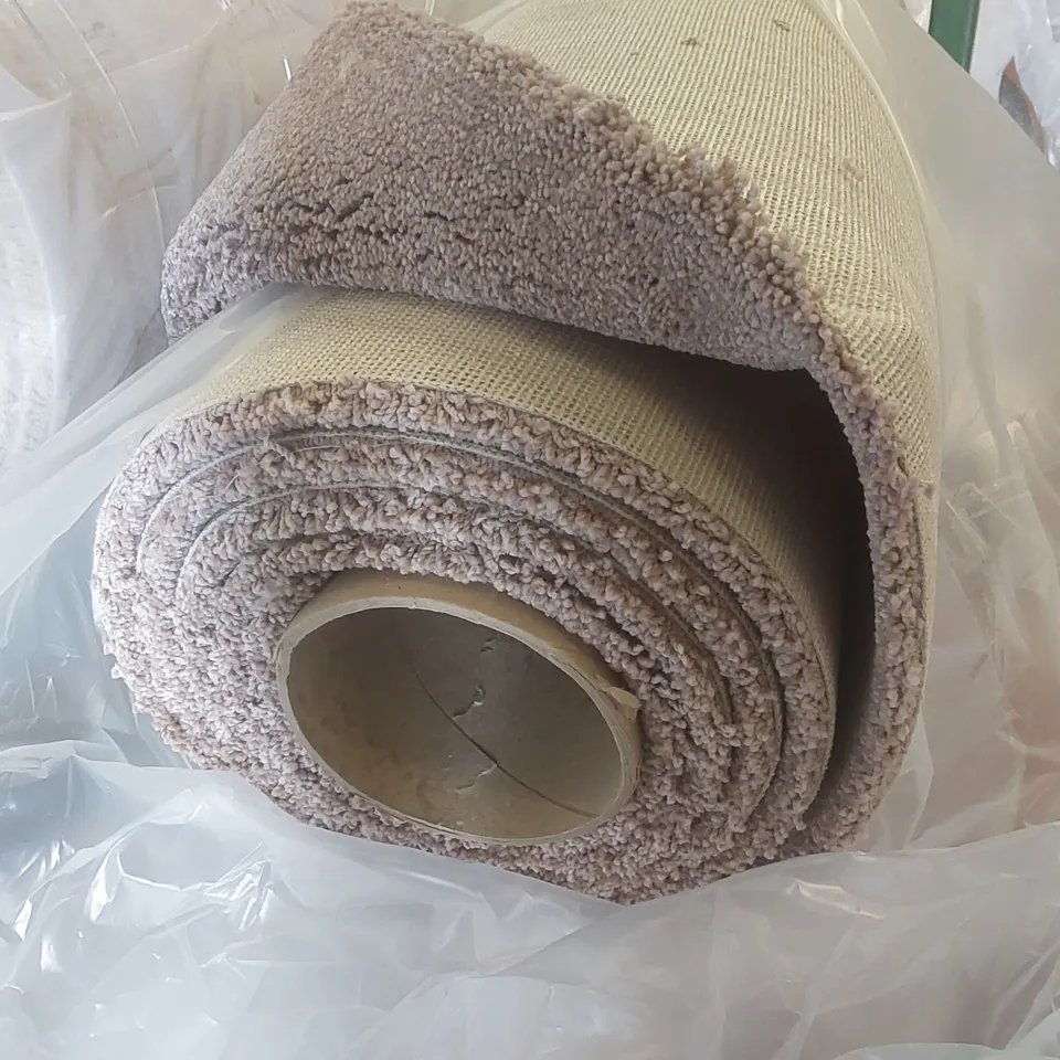 ROLL OF QUALITY ULTIMATE EXPRESSIONS ANTIQUE ROSE CARPET - APPROXIMATELY 3.3 x 4m