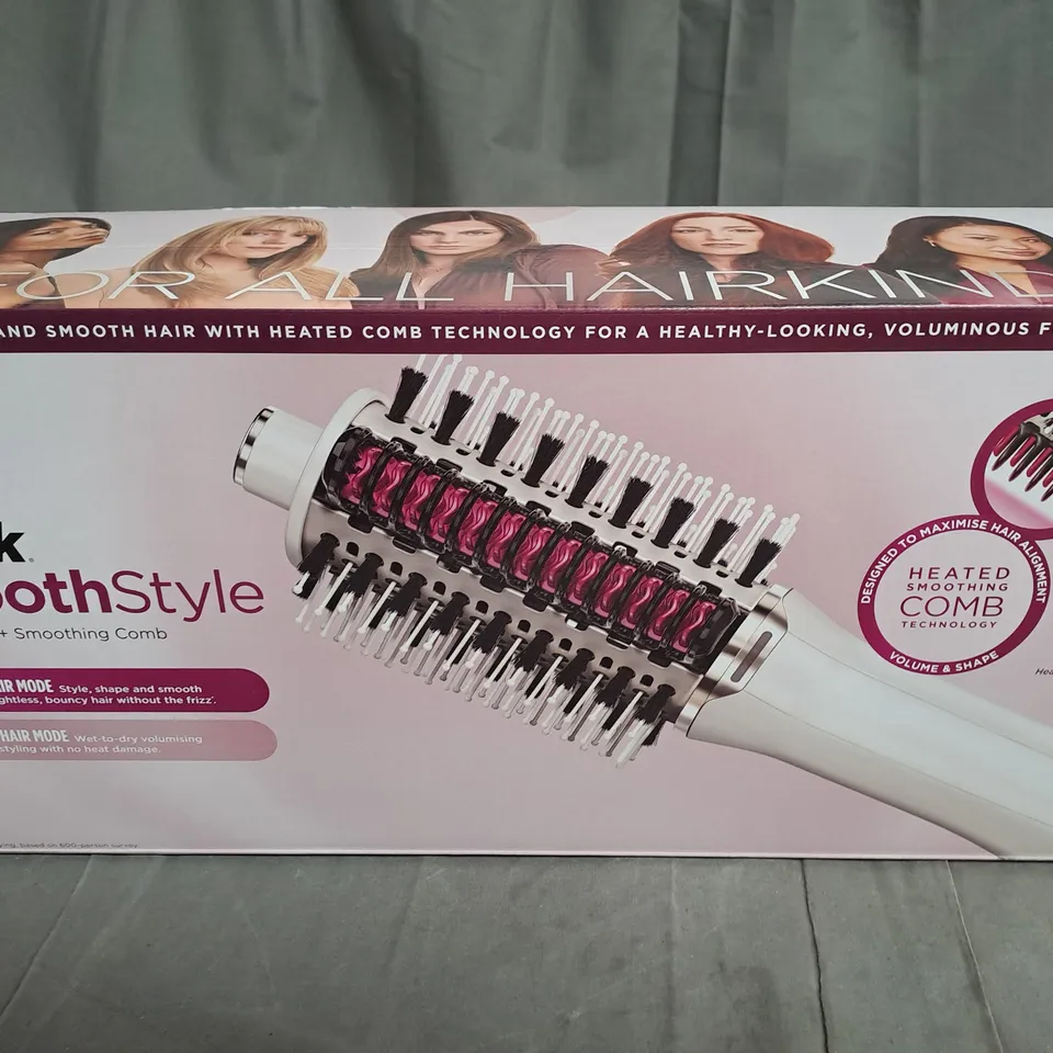 SHARK SMOOTHSTYLE HOT BRUSH & SMOOTHING COMB WITH STORAGE BAG