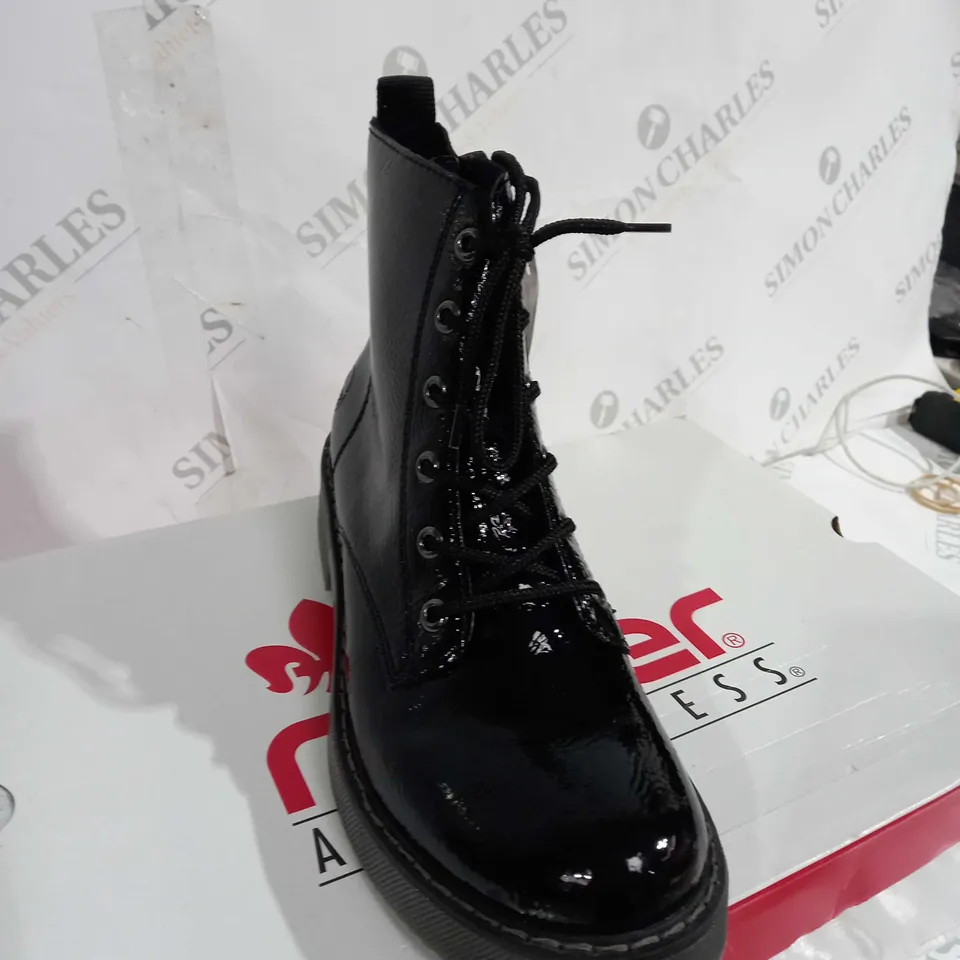 REIKER BLACK LACE UP BOOT SIZE 4- BOXED