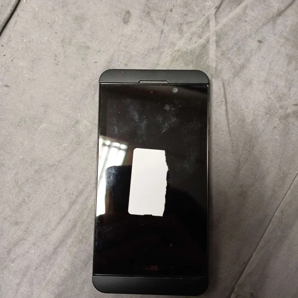 BLACKBERRY Z10 SMARTPHONE – BLACK (BOXED)