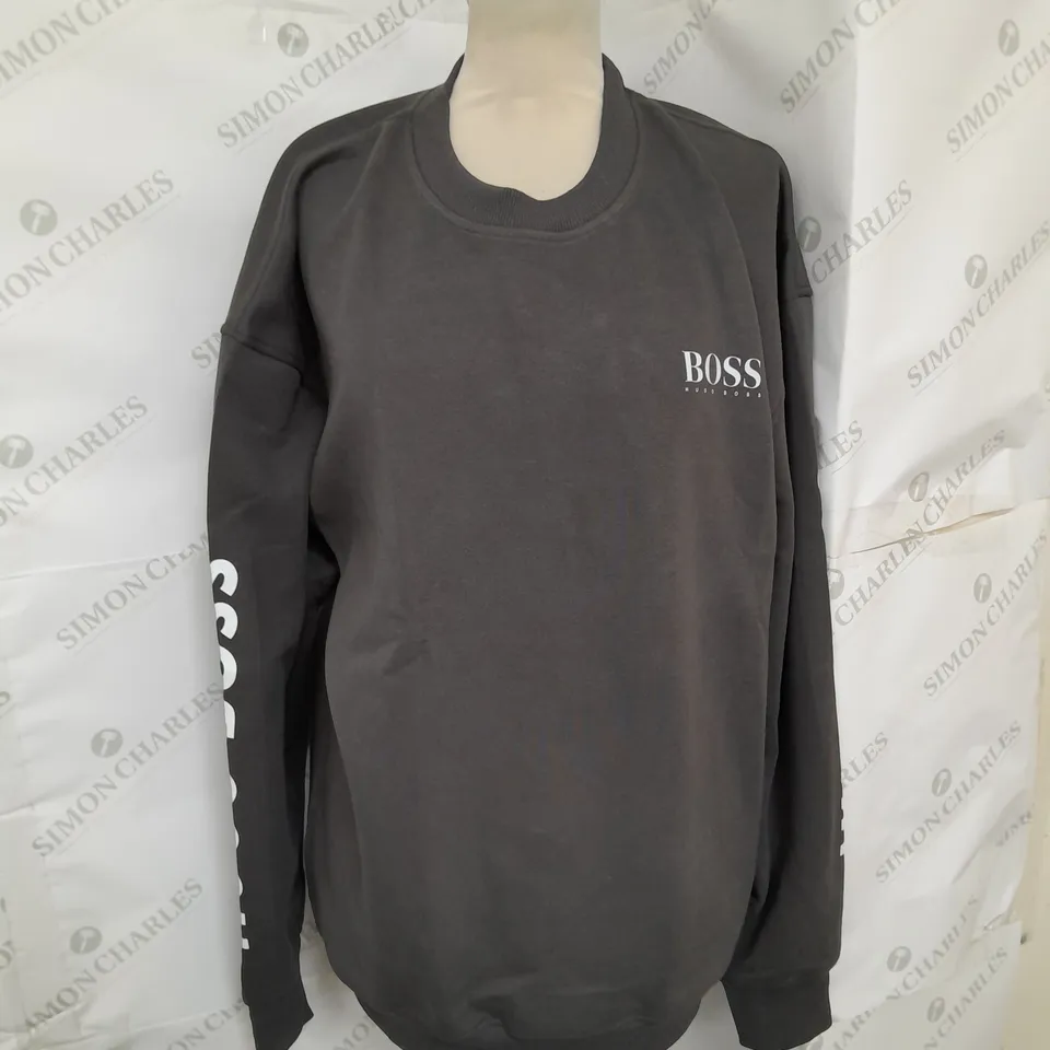 HUGO BOSS CREW NECK SWEATSHIRT IN DARK GREY SIZE XL