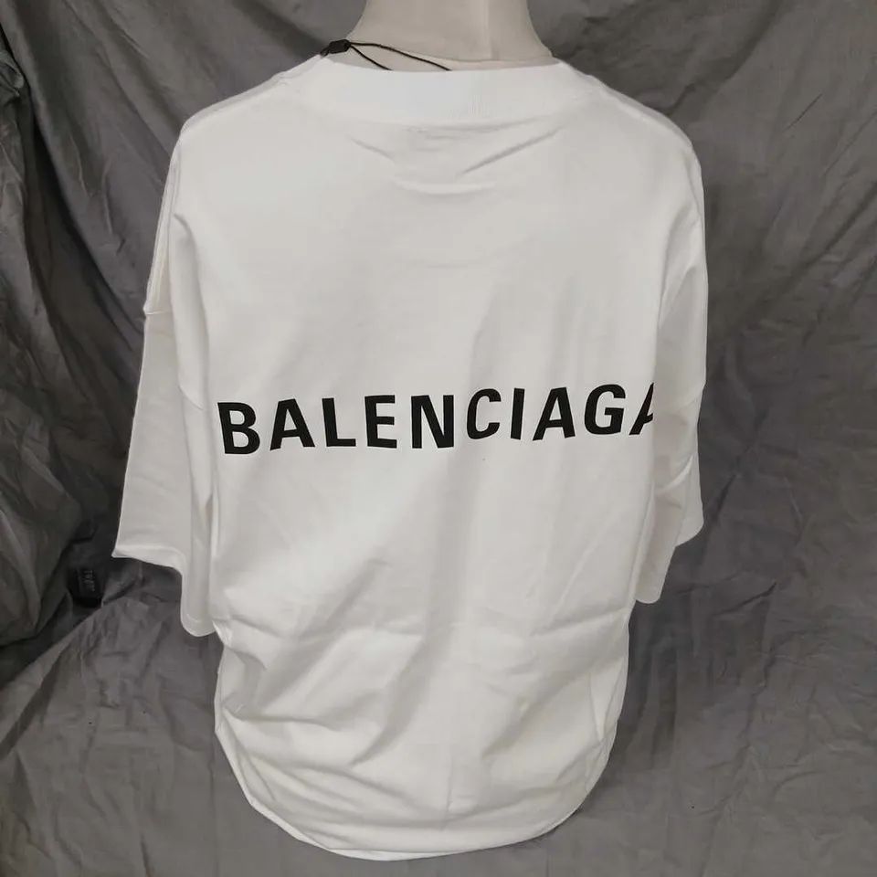 BALENCIAGA WHITE T-SHIRT – WARDROBE UNISEX, BACK LOGO PRINT, SIZE M