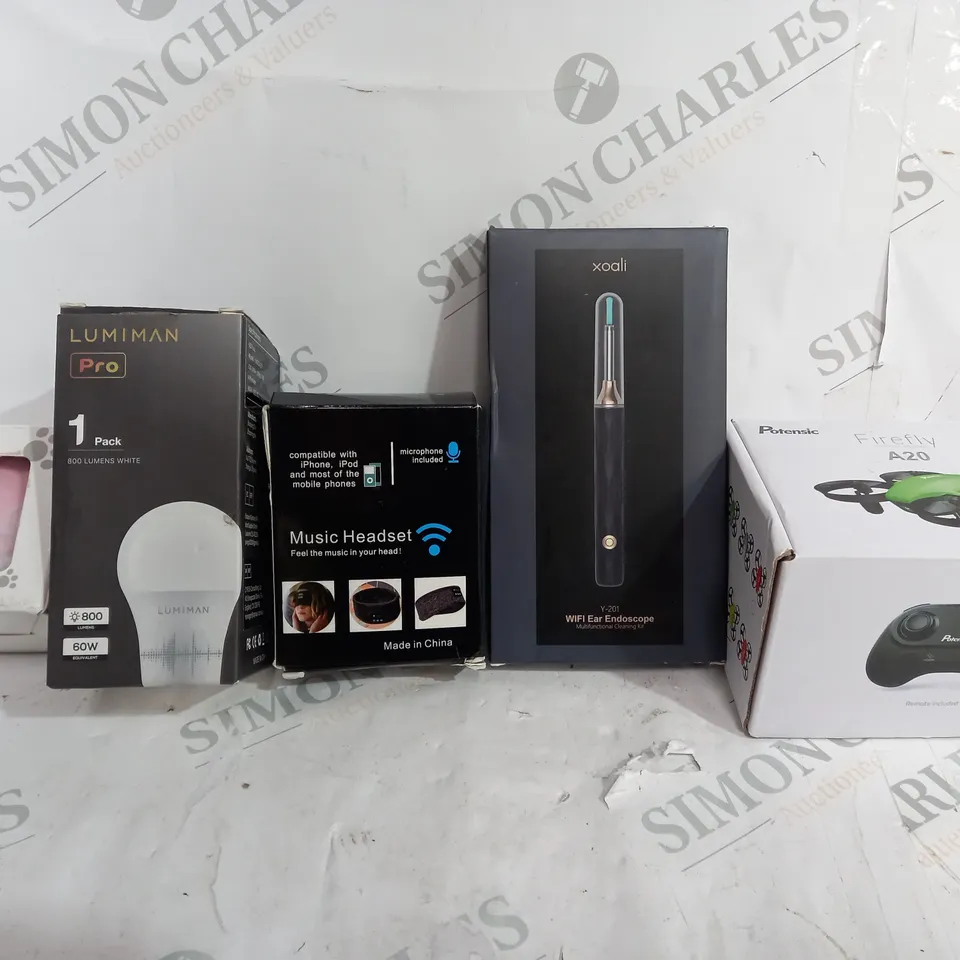 BOX OF APPROX 15 ASSORTED ITEMS TO INCLUDE - LED FLASH CAT BALL - LUMIMAN PROLIGHT BULB - POTENSIC FIREFLY A20 ECT