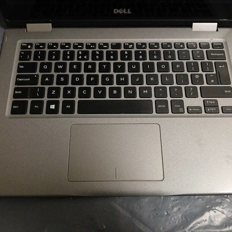 HP INSPIRON P69G LAPTOP 