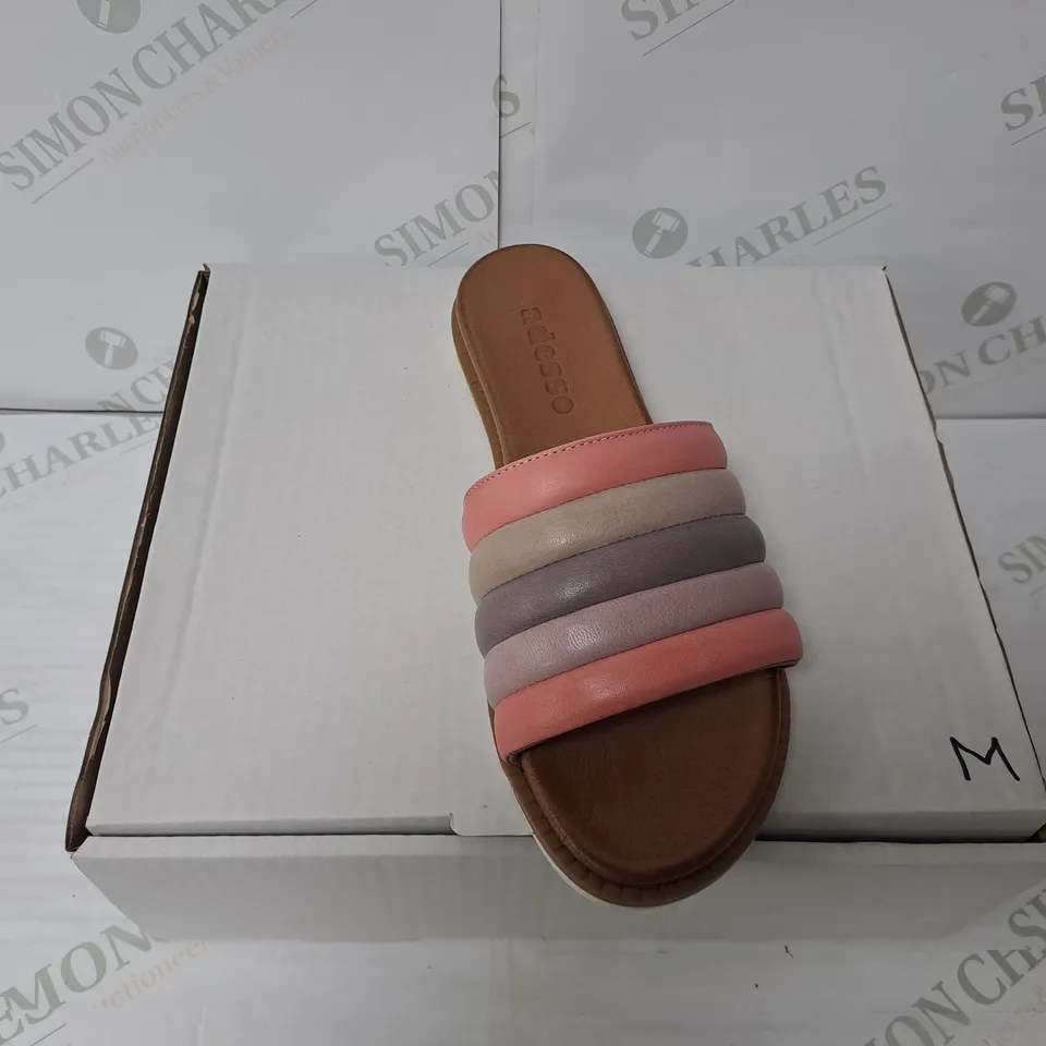 BOXED PAIR OF ADESSO MULTI COLOURED SANDALS SIZE 7 