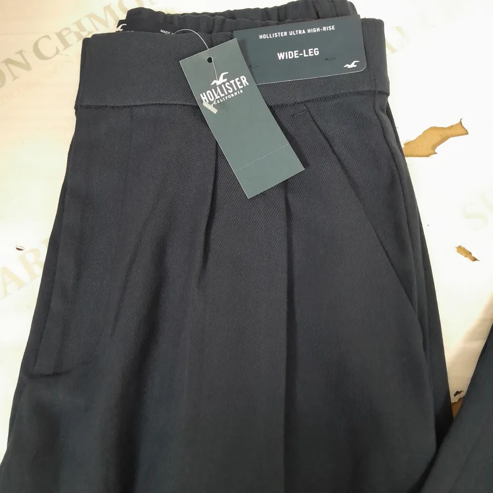 HOLLISTER WIDE LEG NAVY TOUSERS - SIZE X SMALL