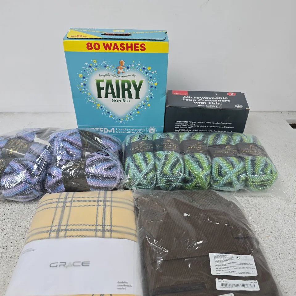 APPROXIMATELY 15 ASSORTED ITEMS INCLUDING GRACE DUVET COVER SET, A BROWN BAG AND SOME KNITTING WOOL