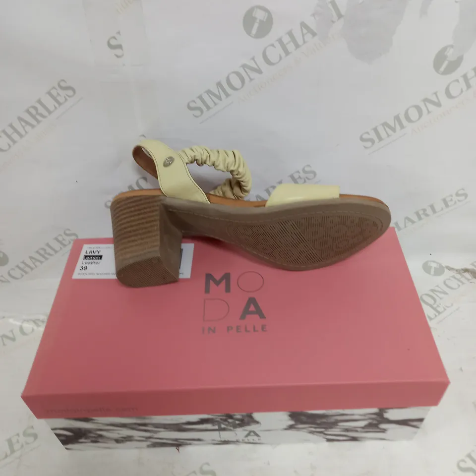 BOXED PAIR OF MODA IN PELLE HEELED SANDALS IN LEMON SIZE 6