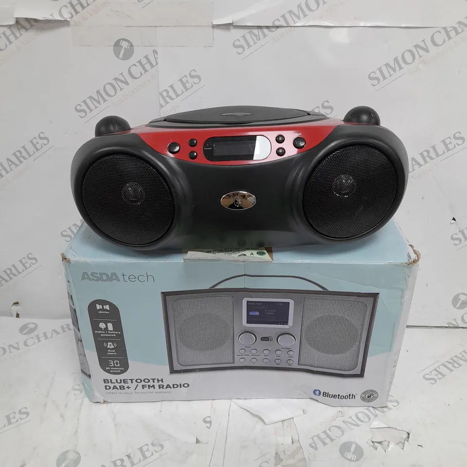  APPROXIMATELY 2 ASSORTED ASDA TECH ITEMS INCLUDING BLUETOOTH CD BOOMBOX, BLUETOOTH DAB+/ FM RADIO
