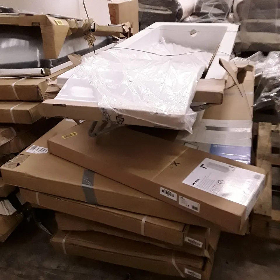 PALLET OF ASSORTED BATHROOM PARTS INCLUDING BATHTUB, SHOWER DOOR & FREESTANDING CABINET