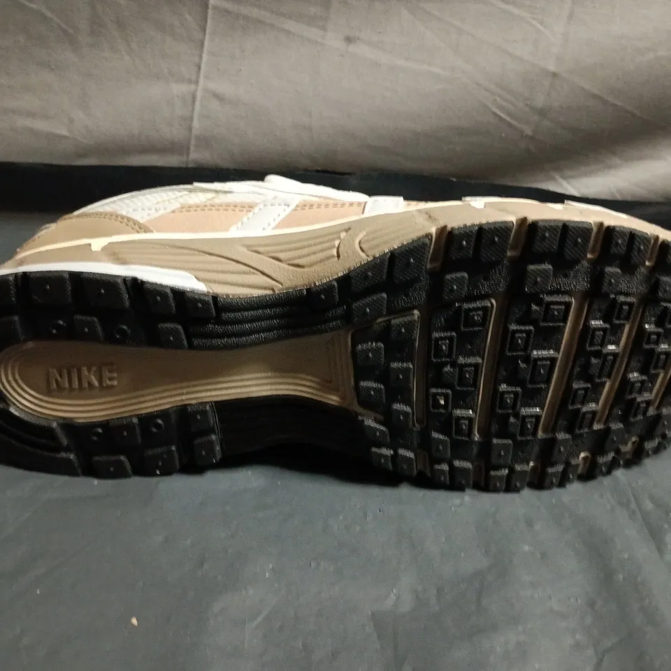 NIKE P-6000 TRAINING SHOES – UK SIZE 7.5