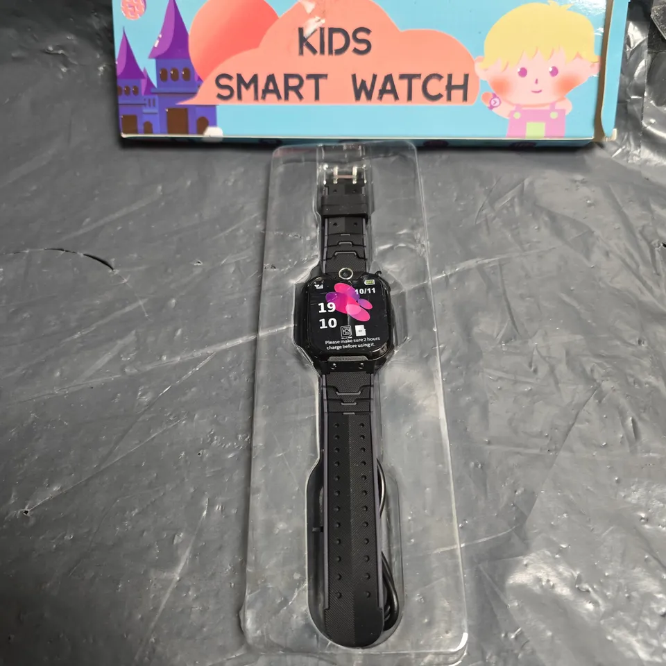 KIDS' SMART WATCH – BLACK BAND (BOXED)