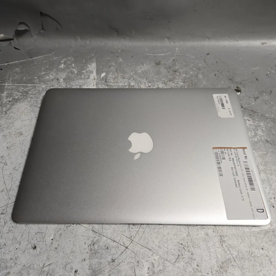 APPLE MACBOOK AIR (2015) 13"