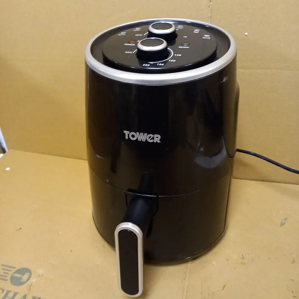 TOWER VORTX 1.8 LITRE COMPAC AIR FRYER 
