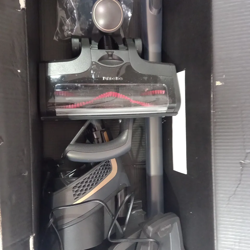 MIELE TRIFLEX HX2 PRO VACUUM CLEANER